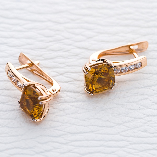 Серьги из красного золота с 2 султанитами и 8 фианитами