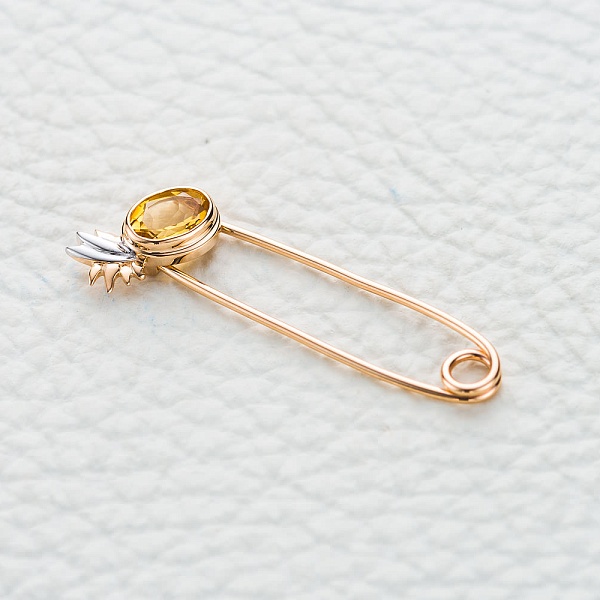 Булавка с ананасом из красного золота с цитрином