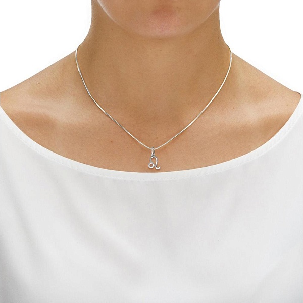 Подвеска Лев из белого золота без вставок