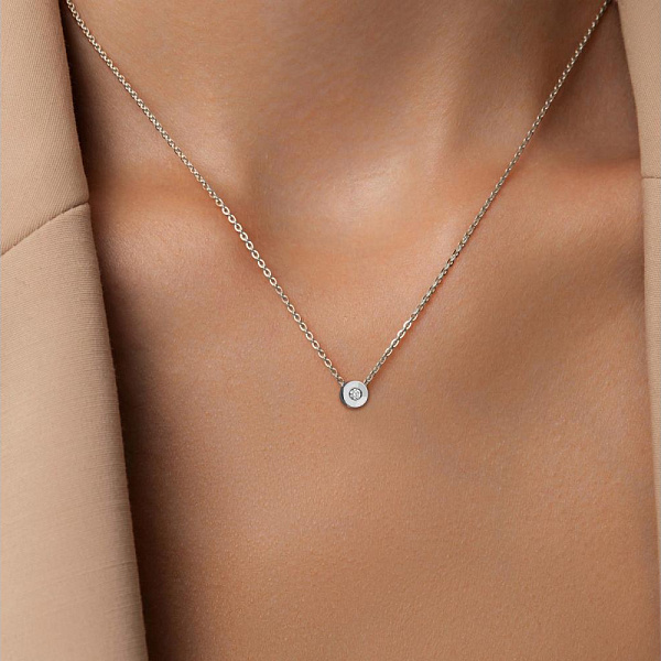 Подвеска Круг из белого золота с выращенным бриллиантом