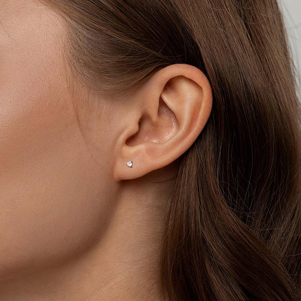 Серьги-пусеты из жёлтого золота с 2 муассанитами