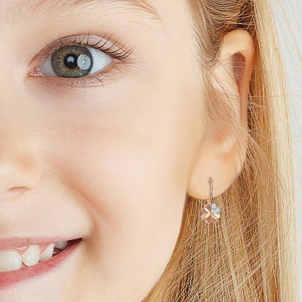 Детские серьги Клевер из красного золота с 6 фианитами