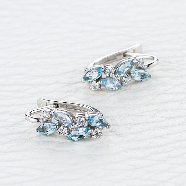 Серьги из белого золота с 8 топазами sky и 8 фианитами