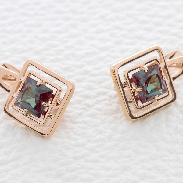 Серьги из красного золота с 2 александритами