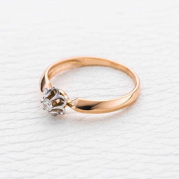 Кольцо Цветок из красного золота с бриллиантом