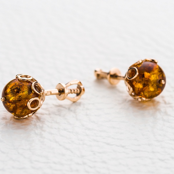 Серьги-пусеты из красного золота с янтарём