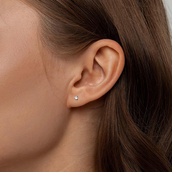 Серьги-пусеты из белого золота с 2 муассанитами