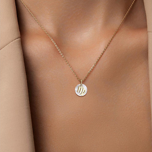 Подвеска Дева из жёлтого золота с перламутром