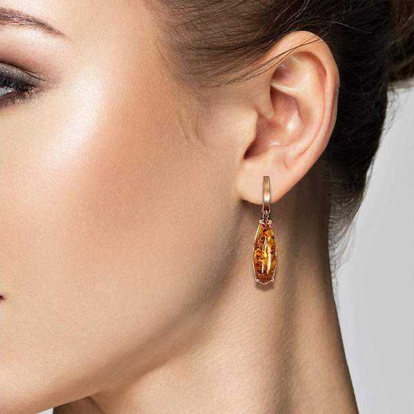 Серьги из красного золота с янтарём