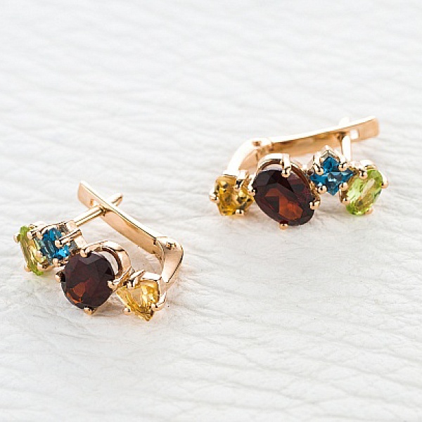 Серьги из красного золота с гранатами, топазами лондон и хризолитами