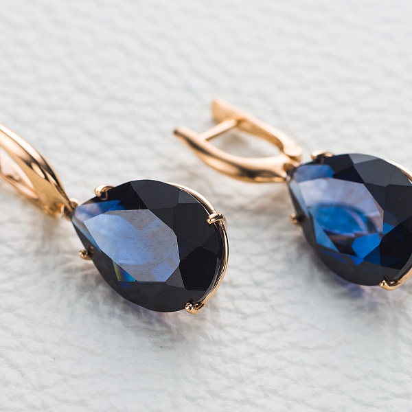 Серьги из красного золота с 2 корундами