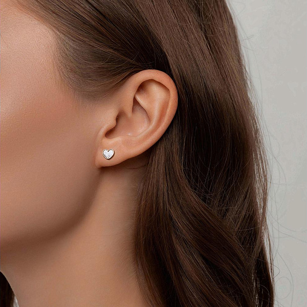 Серьги-пусеты Сердца из красного золота с перламутром