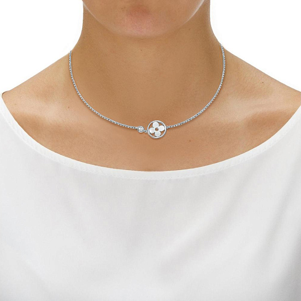 Колье Клевер из белого золота с фианитом