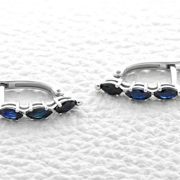 Серьги из белого золота с 6 сапфирами