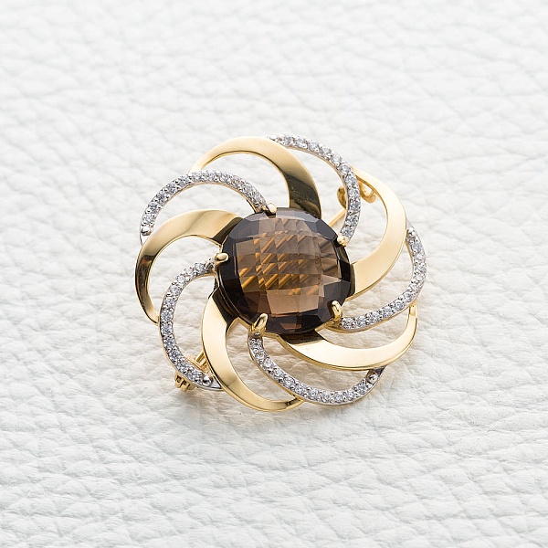 Брошь Цветок из жёлтого золота с раухтопазом и 55 фианитами