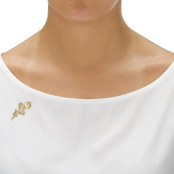 Брошь Цветок из жёлтого золота с 9 фианитами