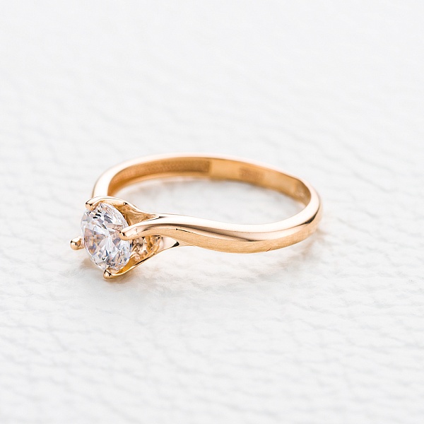 Кольцо из красного золота с кристаллом swarovski