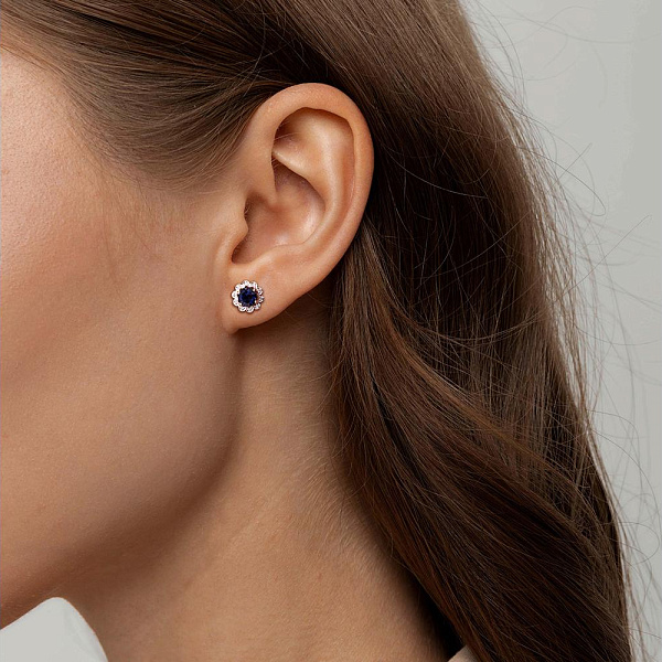 Серьги-пусеты Цветы из красного золота с 2 иолитами и 20 фианитами