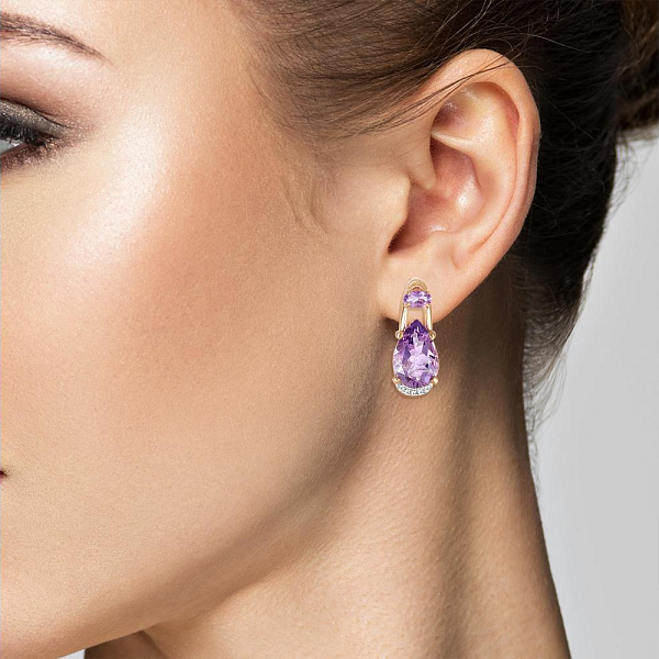 Серьги из красного золота с 4 аметистами и 10 фианитами