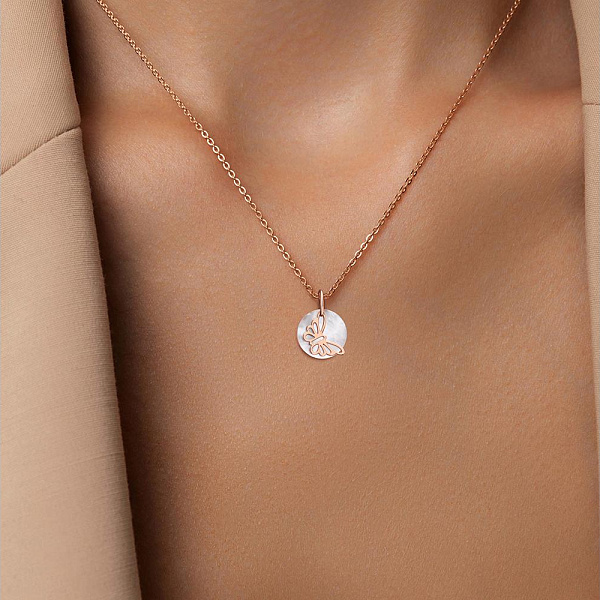 Подвеска Бабочка из красного золота с перламутром