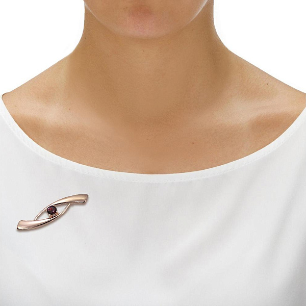 Брошь из красного золота с гранатом