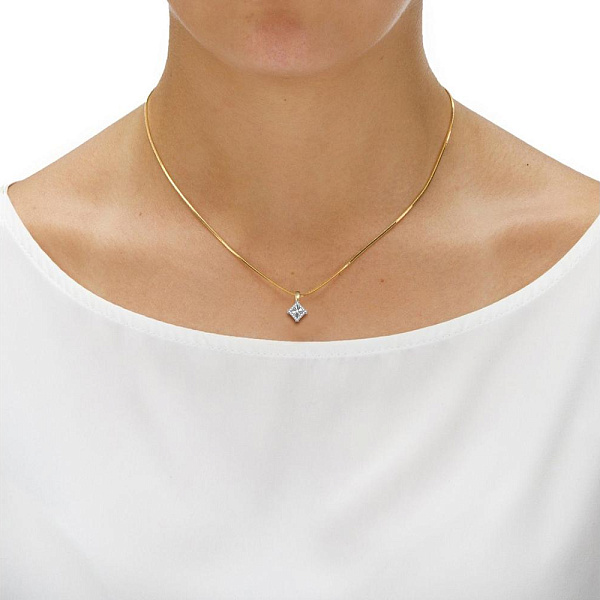 Подвеска Квадрат из жёлтого золота с 21 бриллиантами