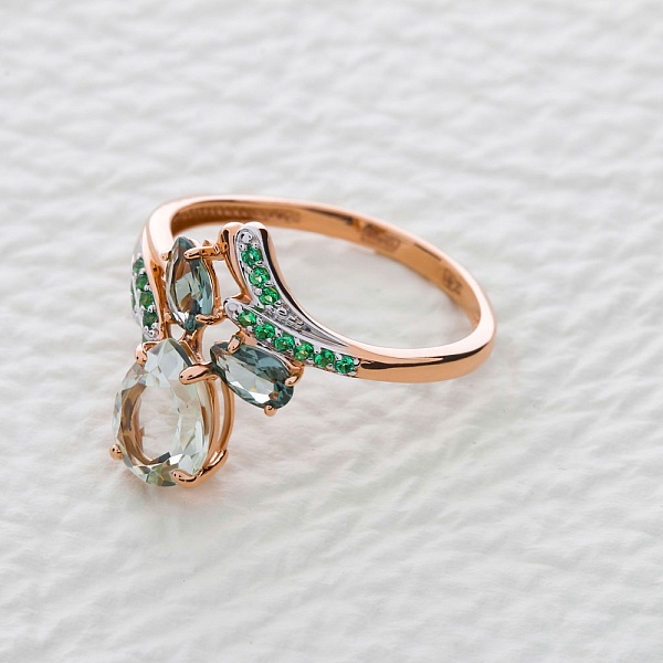 Кольцо из красного золота с празиолитом, турмалинами и фианитами