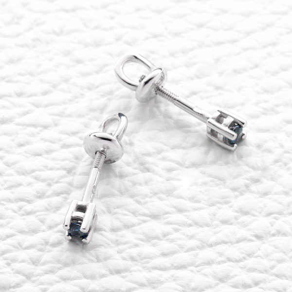 Серьги-пусеты из белого золота с 2 сапфирами