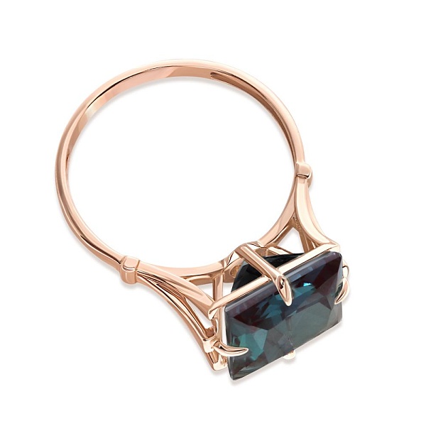 Кольцо из красного золота с александритом