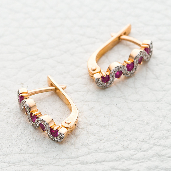 Серьги Дорожки из красного золота с 10 рубинами и 36 бриллиантами