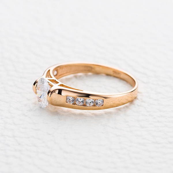 Кольцо из красного золота с 9 кристаллами swarovski