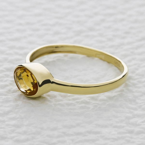 Кольцо из жёлтого золота с цитрином