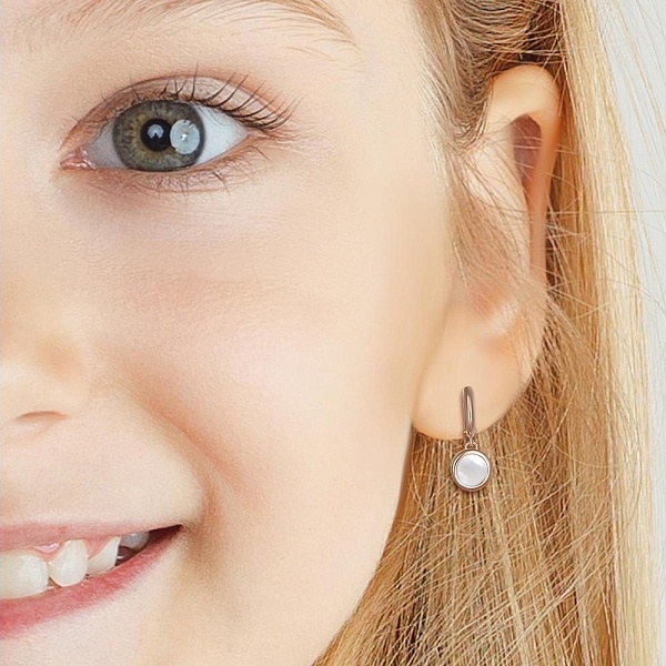 Детские серьги из красного золота с перламутром