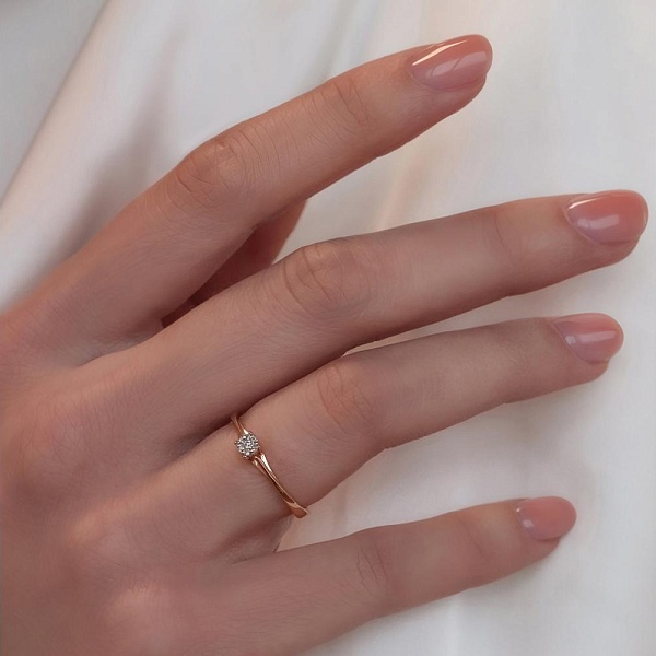 Кольцо из красного золота с 7 бриллиантами