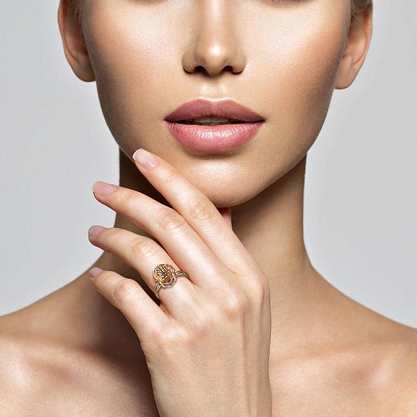 Кольцо из красного золота с султанитом