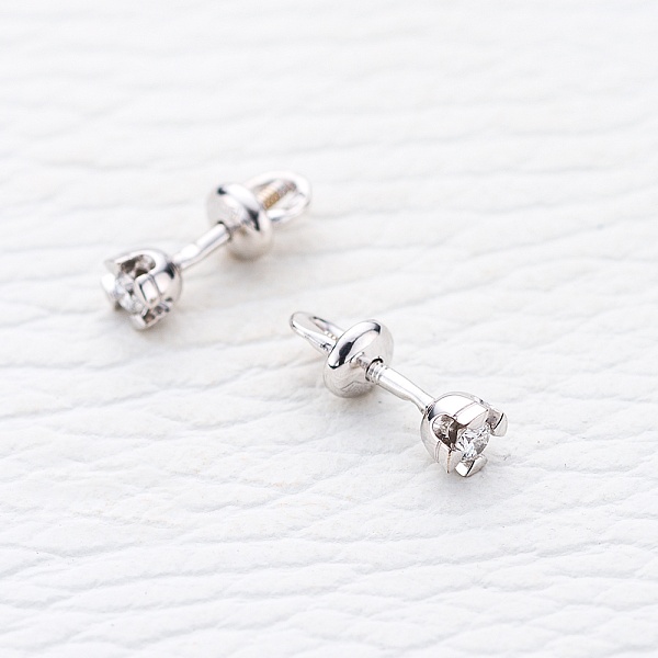 Серьги-пусеты из белого золота с 2 бриллиантами