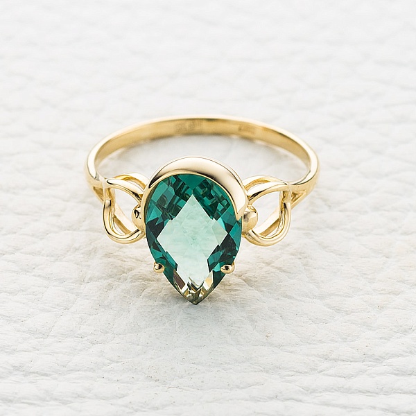 Кольцо из жёлтого золота с кварцем