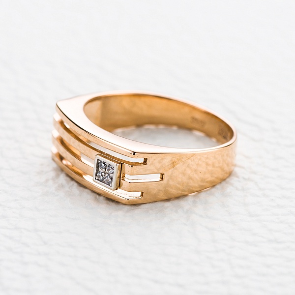 Печатка из красного золота с 4 фианитами