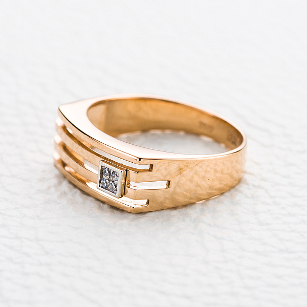 Печатка из красного золота с 4 фианитами