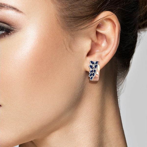 Серьги из красного золота с 18 сапфирами и 10 бриллиантами