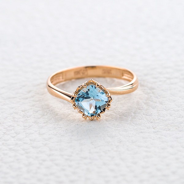 Кольцо из красного золота с топазом sky