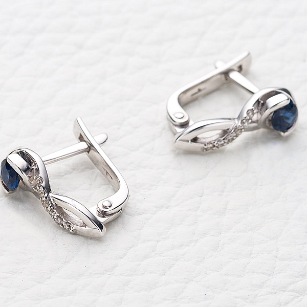 Серьги из белого золота с 2 сапфирами и 12 бриллиантами