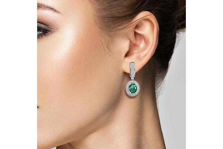 Серьги из белого золота с 2 кварцами и 290 фианитами