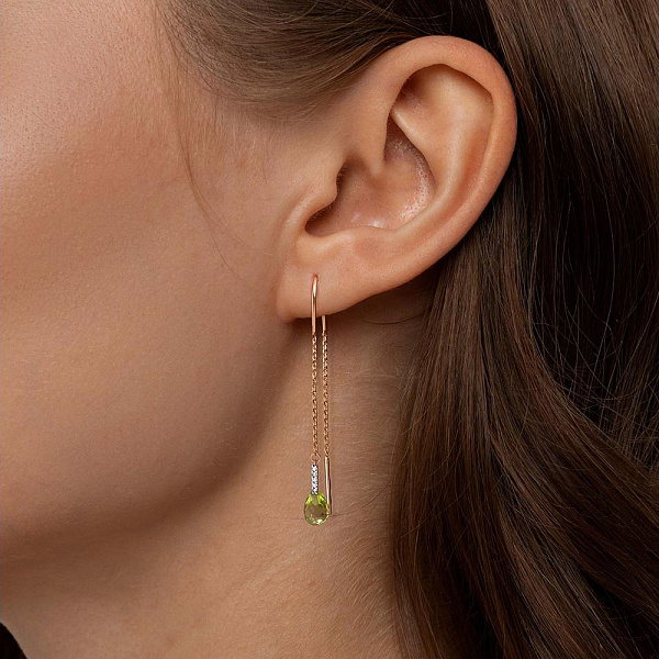 Серьги-продёвки из красного золота с 2 хризолитами и 10 фианитами