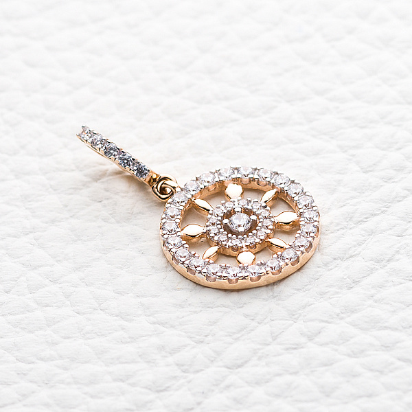 Подвеска из красного золота с 40 фианитами