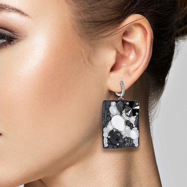 Бижутерные серьги Микс черно-белый