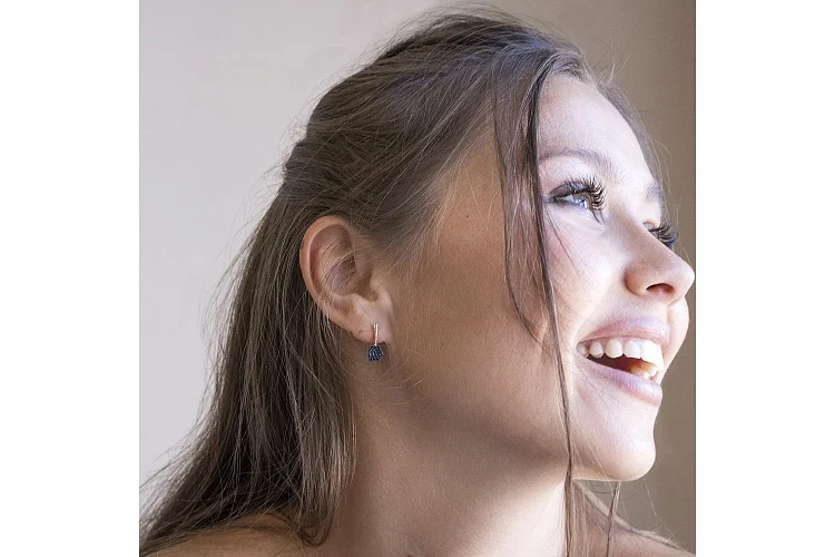 Серьги из красного золота с 38 сапфирами