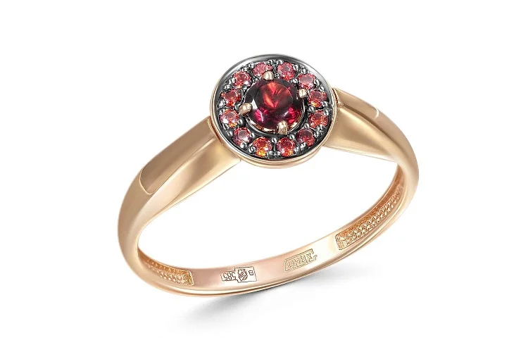 Кольцо из красного золота с гранатом и 12 фианитами