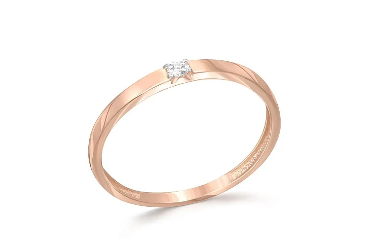 Кольцо из красного золота с бриллиантом