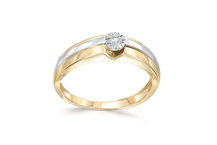 Кольцо из жёлтого золота с бриллиантом